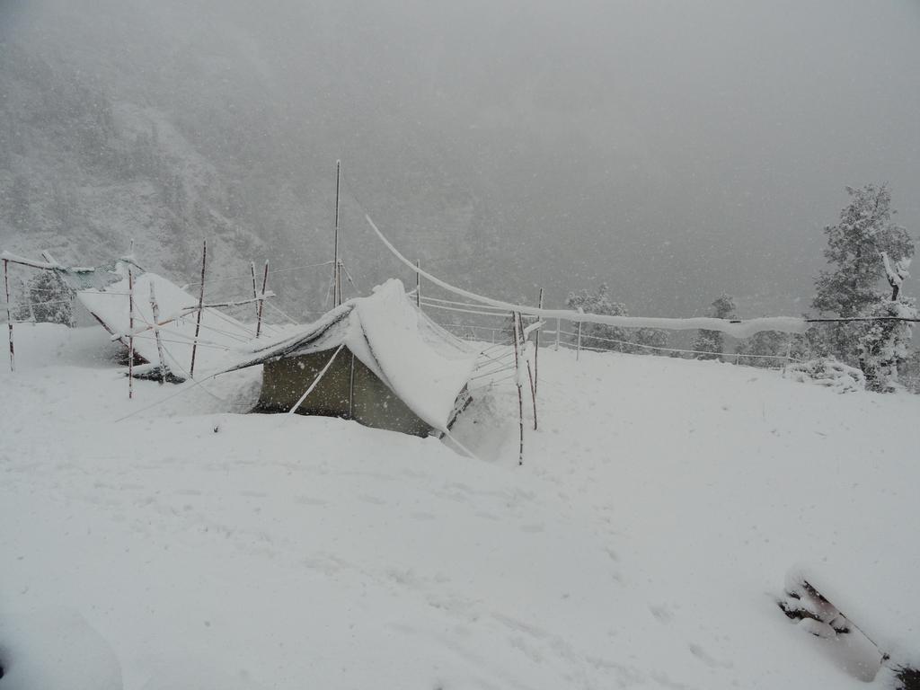 Dhanaulti Camp Homes Retreat Exterior photo